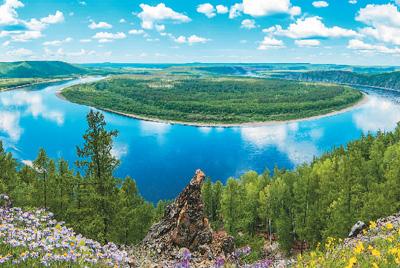 黑龙江，暖阳映照下的家乡与温馨家园故事