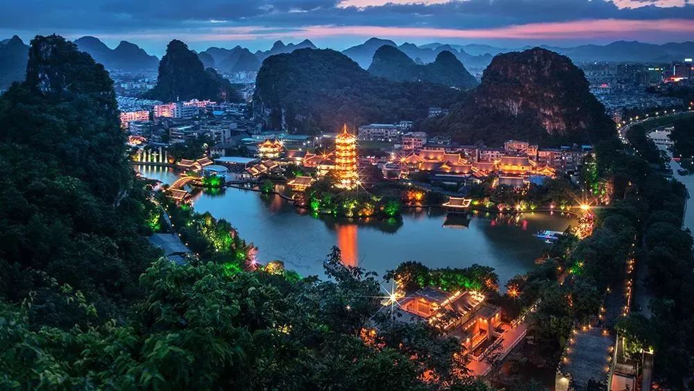 广西之光，高科技产品引领未来，科技革新生活体验