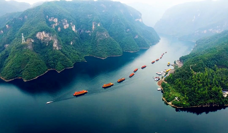 荆楚古韵，现代活力——湖北，历史与现实交融的时空画卷