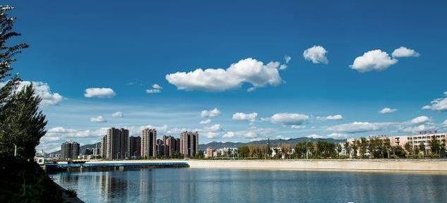 探秘张家口，北方蓝天的无限魅力！🌄✨